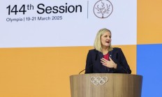 AG官网:一切始于9岁那一瞥——考文垂的破界人生与体育理想